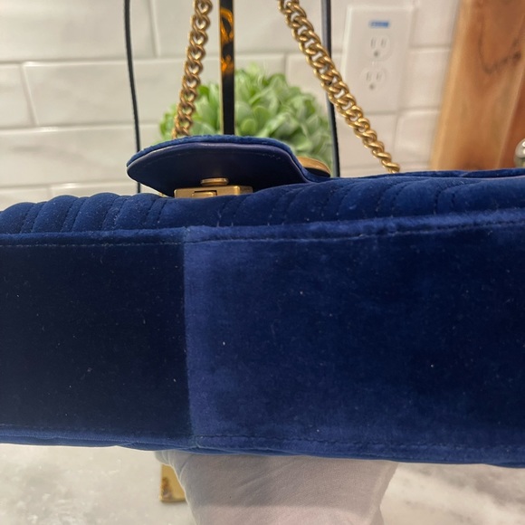 Authentic Blue suede Gucci Marmont Bag - Picture 9 of 10